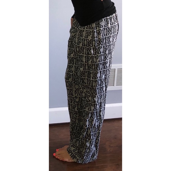 Victoria’s Secret Pink Pajamas Pants - Picture 3 of 4
